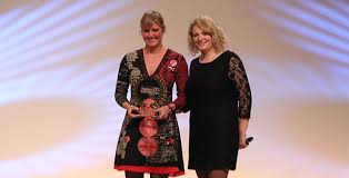 Richard hammond introduces sabine schmitz's attempt to drive a ford transit van. Sabine Schmitz Sports Car Driver Of The Year Nurburgring Langstrecken Serie