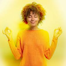 Cor da Aura Amarela? Veja Significado! - Luisa Ambros