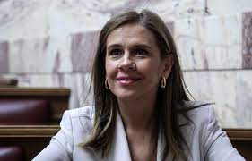Όπου συναντήθηκε με τον διοικητή της 2ης υπε κ. Poia Einai H Zwh Rapth Poy Analambanei Yfypoyrgos Ygeias News Gr