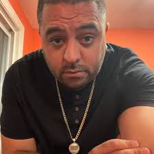 $21 lobster roll VS the $12 lobster roll 😭😭🤣