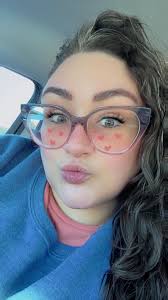 Hi all! I just wanted to introduce myself and share a photo I took. Im  lexi, I love reading different types of romance and hanging out with my  little one