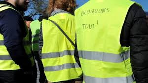 Pour les articles homonymes, voir gilets jaunes. Des Gilets Jaunes Des Pays De Savoie En Marche Vers Le Parlement Europeen De Strasbourg