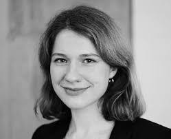 Christine Geist's Instagram, Twitter & Facebook