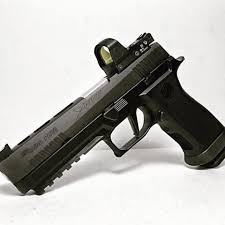 Pin Auf Guns