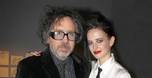 Ella Langley confirms she and Riley Green are "not dating" despite rumors  that have been swirling online since the success of their duet, "You Look  Like You Love Me."