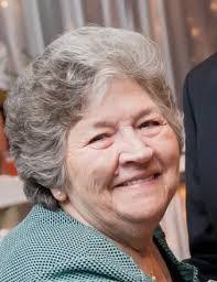 Carolyn Hulsey's Instagram, Twitter & Facebook