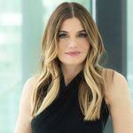 Christine Resnick's Instagram, Twitter & Facebook