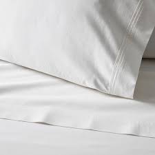 Percale sheets are plain in weave and characterized by a matte finish and crisp hand. 400 Thread Count Organic Percale Pleated Edge Sheet Set Pillowcases