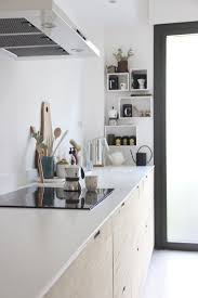 Visite De L Appartement Aixois Style Maison De Vacances D Ilaria Fatone Cuisines Maison Maison De Vacances Cuisine Bois Clair