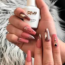 Pretty long coffin shaped nails with an accent glitter nail here are the most popular coffin nails designs, and trendy coffin nails colors. 1001 Ideas For Coffin Shaped Nails To Rock This Summer