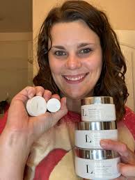 Travel-friendly pro-grade makeup products