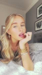 Lena Davenport's Instagram, Twitter & Facebook