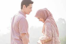 #rogerchikajourney #lamaranroger #tunanganrogerfoto roger & cut meyriska ada di instagram lankah Intip Foto Prewedding Cut Meyriska Dan Roger Danuarta Kenakan Baju Adat Aceh Hinggak Bermain Smoke Bomb