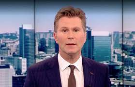 See the complete profile on linkedin and discover freek's connections and jobs at similar companies. Na Spoedcursus Voor Vrt Nieuwsanker Wim De Vilder Voortaan Moet Ik Mezelf Schminken Showbizz Hln Be