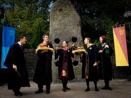 A harry potter origami sorting hat fortune teller (also known as a cutie catcher) was exactly what we needed as we finished harry potter and the sorcerer's stone for the umpteenth time! 12 Christmas Must Dos At The Wizarding World Of Harry Potter Travel Channel