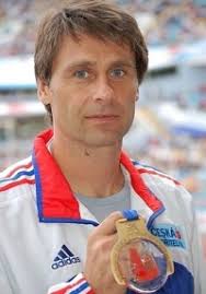 Jan železný se na trénování těhotné barbory špotákové těší, sám vychovává čtyři děti. Jan Zelezny Mlada Boleslav