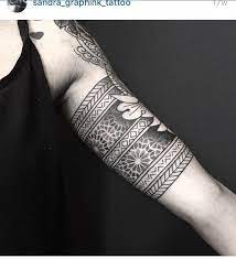 Sleeve Tattoo Line And Dot Work Tattoos Girls With Sleeve Tattoos Sleeve Tattoos