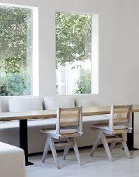 Table Par Axel Vervoord C Jackie Nickerson En 2020 Maison Kardashian Salle A Manger Veranda Maison Minimaliste