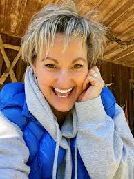 I've been married to this Beauty for 18 years! And they said it wouldn't  last… 😜 Happy Anniversary, Joyce Sanders💙 #iloveyou