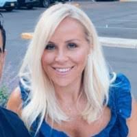 Laurie Blair's Instagram, Twitter & Facebook