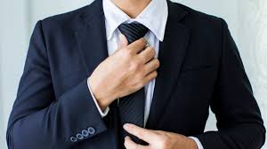 3 accesorios que puedes usar para reemplazar la clásica corbata | GQ