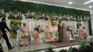 Sewa tenda dekorasi, tenda dekorasi vip, tenda kerucut, tenda semi dekorasi, tenda plafon, tenda canopy, tenda rombe romawi, tenda sarnafil, pelaminan, panggung, kursi, sound system, cooling fan, ac, genset, gubukan makanan, meja, perlengkapan makan, sofa, karpet. Dekorasi Pelaminan Sewa Tenda Pernikahan Jakarta Tangerang