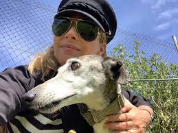 Asociación Galgos de CaSa — PIPPER ON TOUR