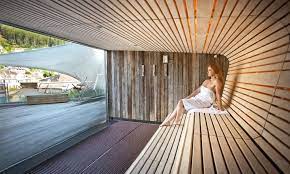 wildbad spa behandlungsraum whirlpool im freien sauna fur zuhause