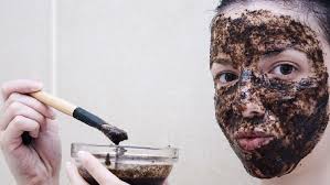 Cara mudah buat homemade scrub dari garam. 5 Scrub Alami Untuk Memutihkan Kulit Wajah Tepung Beras Hingga Kopi