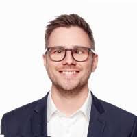 Peter Smuda's Instagram, Twitter & Facebook