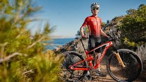 Jun 13, 2021 · mathias flueckiger (thomus rn swiss bike) won a battle of climbers over ondrej cink (kross orlen) to take the third round of the xco world cup in leogang, austria, on sunday. Cesky Cyklista Jel Zivotni Zavod Ale Prisla Pohroma V Nouzi Si Busil Na Hrud Ztratil Sance Sport Cz