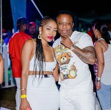 Dj tira official twitter account. Fans Fight For Dj Tira S Wife After A Fan Grabs His Ass Vuzacast