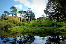 Hobbiton è il nome del luogo reale della contea di hobbiville, e si trova a matamata in nuova zelanda. Hobbiton Wikipedia La Enciclopedia Libre