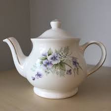 Sadler Light Purple Pansy Flower Teapot Small 2 Cup Vintage Etsy Pansies Flowers Tea Pots Tea Pots Vintage
