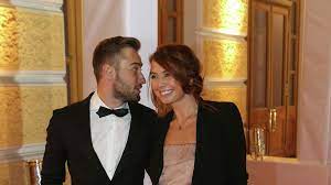 Liity facebookiin ja pidä yhteyttä käyttäjän zhanna friske ja muiden tuttujesi kanssa. Otec Zhanny Friske Rasskazal Ob Izdevatelstvah Shepeleva Nad Zhenoj Ria Novosti 02 10 2020