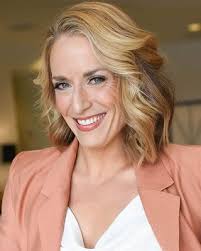 Shanna Wilder's Instagram, Twitter & Facebook