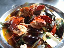 Indonesia yaitu negara yang terkenal akan kekayaan kulinernya, dari mulai yang tradisional sampai kekinian. Rumah Makan Raja Seafood Latest Updates Facebook