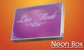 Kami adalah spesialis pembuatan neon sign di denpasar bali, kami akan mebantu anda dari merancang design, produksi neon sign hingga pemasangan yang sesuai denga konsep anda. Contoh Neon Box Yang Menarik Dan Elegan Creo House