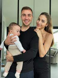 Fsv maguncia 05, al reemplazar al mediocampista polaco jakub blaszczykowski en el minuto 81 del partido. Mario Gotze On Twitter Happy New Year We Wish You Health Love Luck 2021 We Are Ready