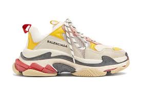 New Balenciaga Triple S Colourway Surfaces Balenciaga Ayakkabi Ayakkabilar Balenciaga