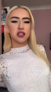 Nikki Mar's Instagram, Twitter & Facebook