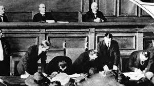 Montrö sözleşmesi türk boğazlarından geçiş rejimini ve boğazlar bölgesinin güvenliği işlerini düzenleyen sözleşmedir. Sw3oe4difmdovm