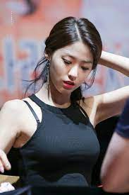Pin By J Terpstra On The Inside Is What Matters But Pretty Korean Girls Seolhyun Asian Beauty