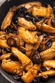 Wash black fungus and soak into water for 30 minutes. Braised Chicken With Mushrooms Black Fungus And Lily Flowers é‡'é‡é›ž Wok And Kin