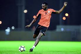 سعود كريري اليوم الاثنين عقدا احترافيا مع نادي الهلال لمدة عامين ونصف مقابل 7 ملايين ريال سنويا وفيلا وسيارة و3 ملايين لوكيل أعماله ناصر النعيمي بعد اجتماعه برئيس. ÙƒØ±ÙŠØ±ÙŠ ÙˆØ§Ù„Ø£Ù…ÙŠØ± Ù…Ø®Ø§Ù„ØµØ© Ø£Ø®Ø¨Ø§Ø± Ø§Ù„Ø³Ø¹ÙˆØ¯ÙŠØ© ØµØ­ÙŠÙØ© Ø¹ÙƒØ§Ø¸