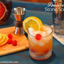 This Sweet And Tangy Combination Of Amaretto Sweet And Sour And Orange Juice Makes The Perfect A Amaretto Drinks Recipes Amaretto Stone Sour Recipe Sour Foods