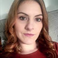 Sara Purvis's Instagram, Twitter & Facebook