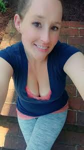 Alyssa Stoltzfus's Instagram, Twitter & Facebook