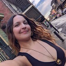 Do people only like pretzels when walking in a mall and can pretzel places  survive without malls?