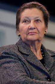 Lisez le top 10 des citations de simone veil pour mieux comprendre sa vie, ses actes et sa philosophie. Simone Veil Vikidia L Encyclopedie Des 8 13 Ans